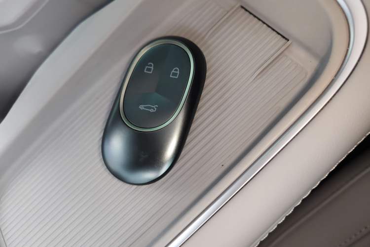 Used Nio EC6 2024 75 kWh