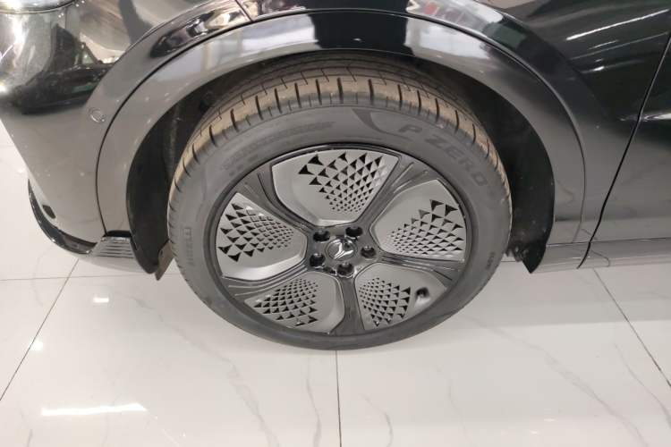 Used VOYAH COURAGE 2024 Four-Wheel Drive Global Edition