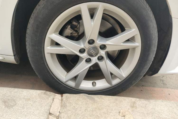 Used Audi A4L 2017 Plus 40 TFSI Ambition Model