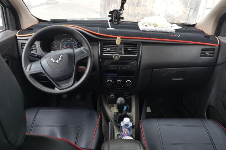 Used Wuling Rongguang V 2016 1.5L Standard Version