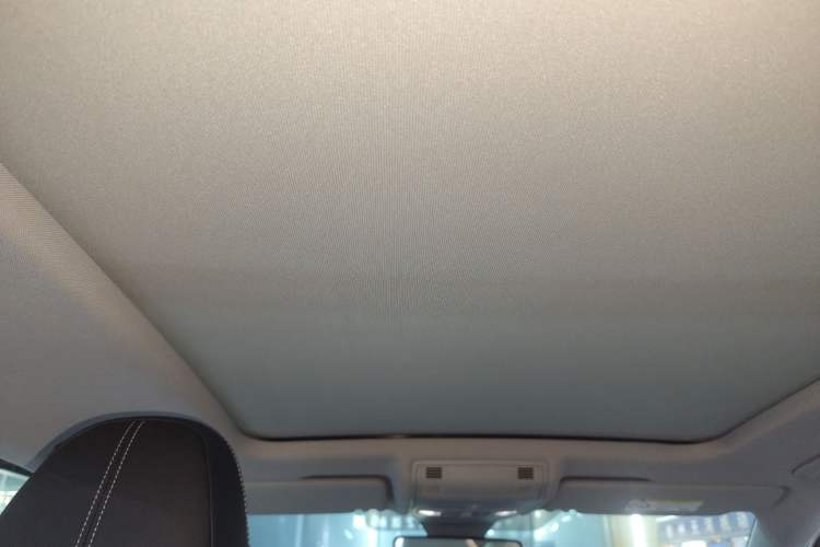 Used Volkswagen Tharu 2025 New Sharp 1.5L Ambitious Edition Headliner