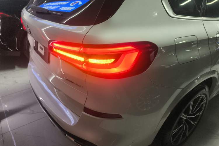 Used BMW X5 2019 xDrive40i M Sport Package