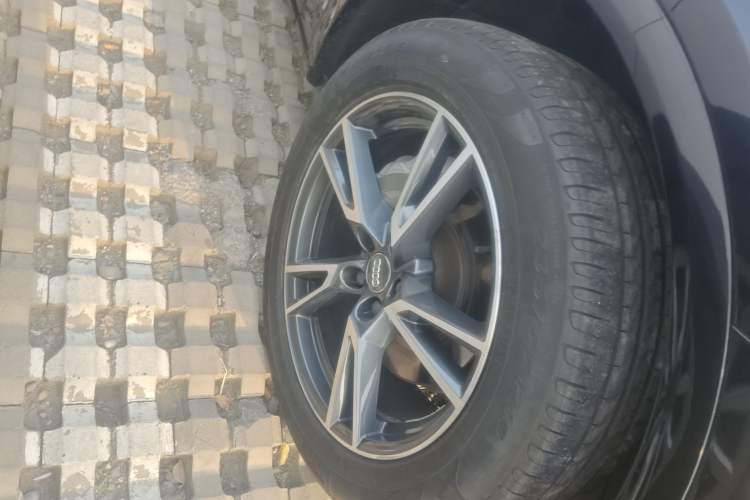 Used Audi Q5L 2018 45 TFSI Prestige Fashion Edition China VI Emission Standard Right Front Wheel Hub