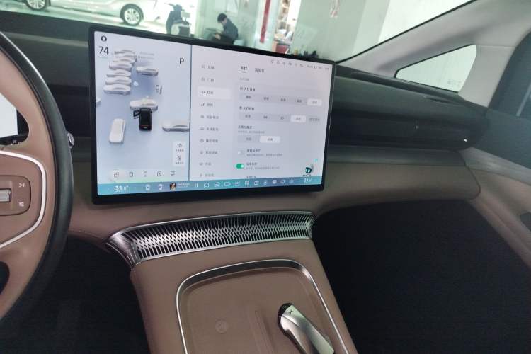 Used XPeng X9 2024 702 Ultra-Long Range Pro