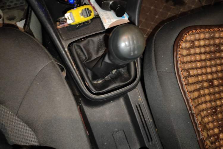 Used Volkswagen Jetta 2015 Value Edition 1.6L Manual Fashionable Style