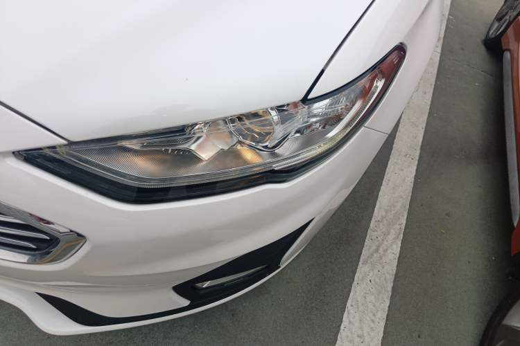 Used Ford Mondeo 2020 EcoBoost 180 Stylish Model Left Front Headlight