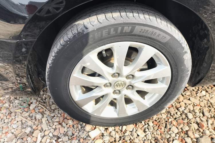 Used Buick LaCrosse 2013 2.4L SIDI Leading Comfort Version
