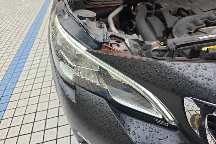 Used Peugeot 4008 2017 350THP Elite Edition Right Front Headlight