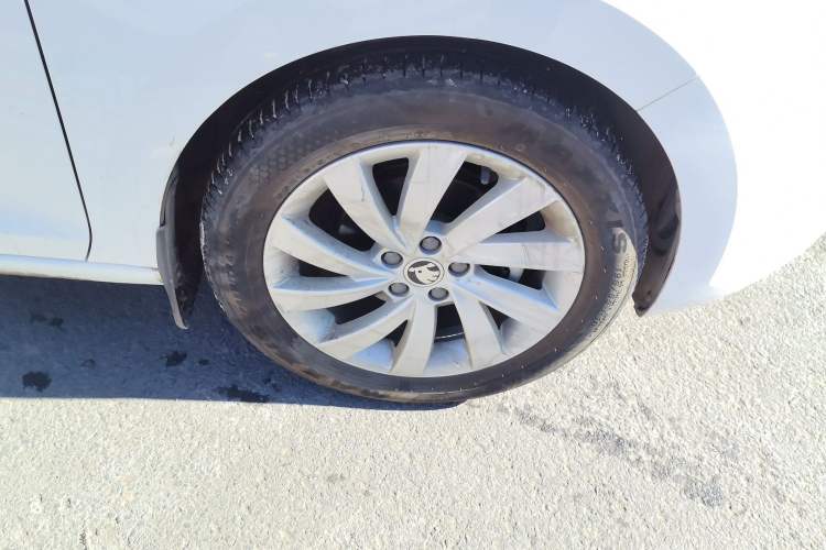 Used Skoda Rapid 2018 1.6L Automatic Comfort Edition