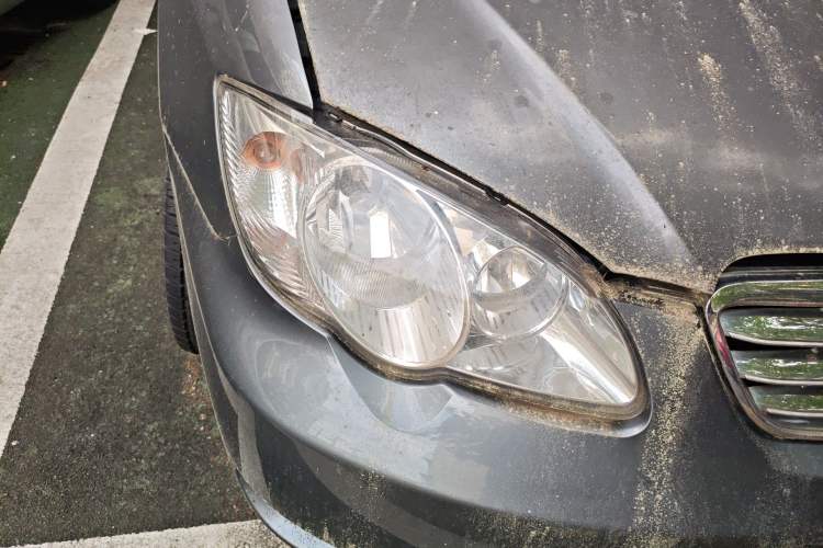 Used BYD F3 2009 1.6L Smart Platinum Edition Automatic Model Right Front Headlight