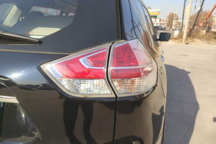 Used Nissan X-Trail 2014 2.5L CVT Luxury Edition 4WD