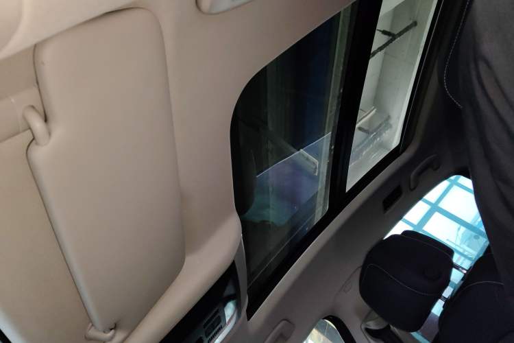 Used Volkswagen Passat 2025 Premium Version 380TSI Dragon Edition Headliner