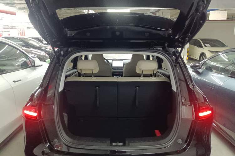 Used Wuling Bingo PLUS 2024 401 km Flagship Edition Four-Seater Version
