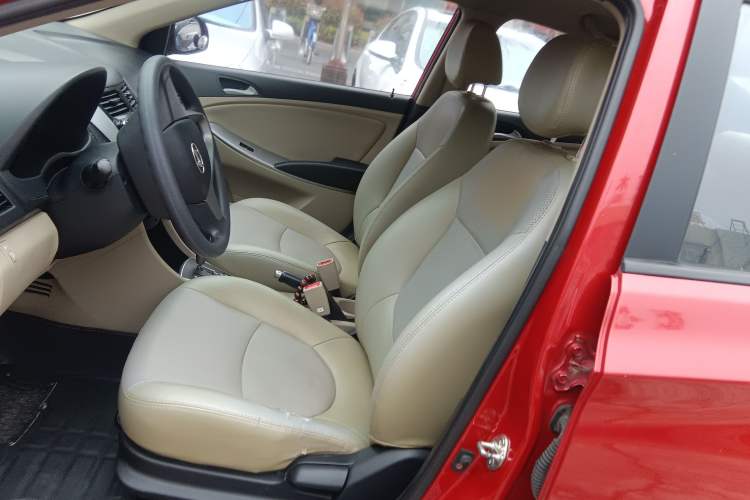 Used Hyundai Verna (older generation) 2014 1.4L Automatic Smart GLS
