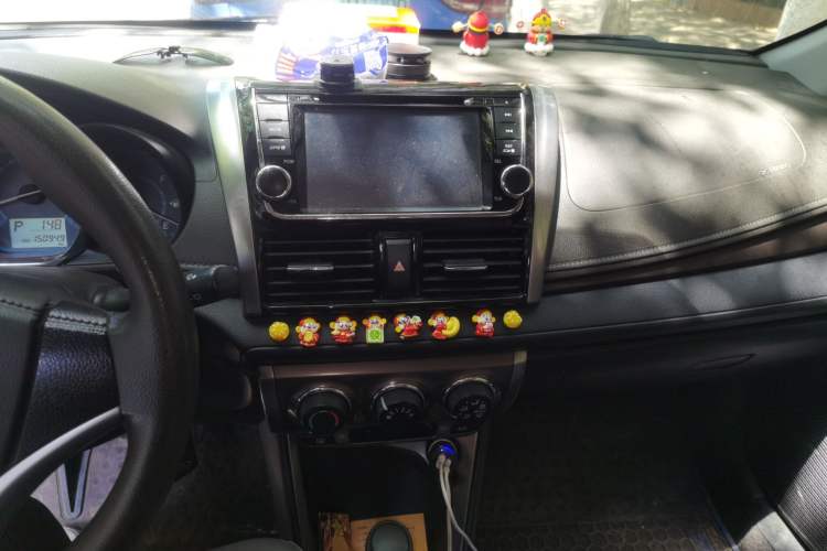 Used Toyota YARiS L Zhi Xuan 2015 1.5E Automatic Charm Edition Audio And AC Panel