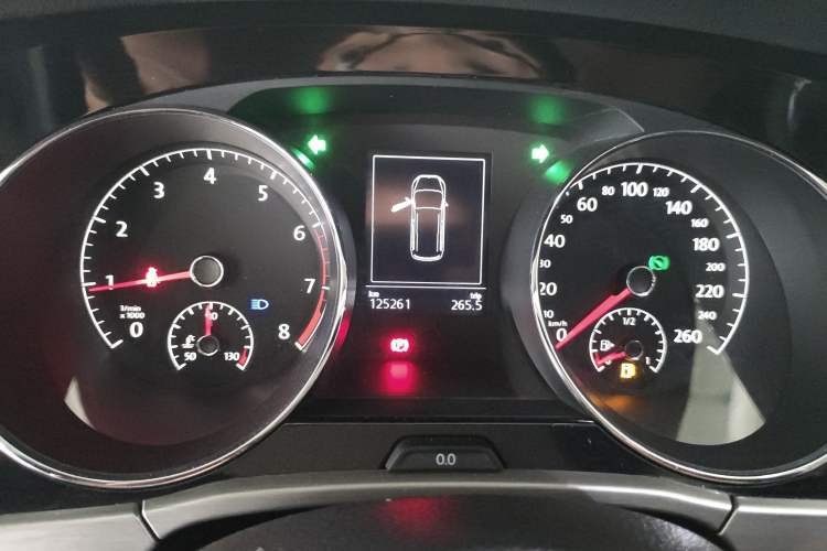 Used Volkswagen Touran 2018 Volkswagen Touran L 280TSI DSG Boundary Edition 7 Seats China VI Standard
