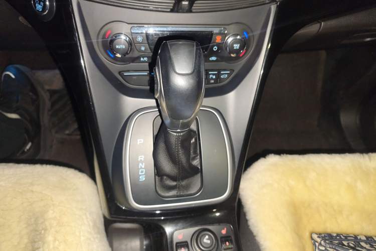 Used Ford Kuga 2013 2.0L GTDi Four-Wheel-Drive Sport Model