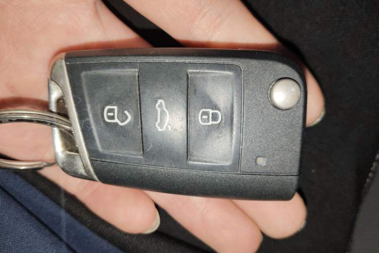 Used Volkswagen Sagitar 2019 280TSI DSG Comfort Version China VI Standard Vehicle Key