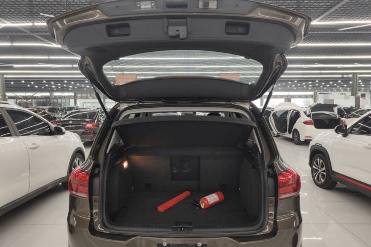 Used Volkswagen Tiguan 2016 280TSI Automatic Two-Wheel-Drive Silk Road Style Edition Trunk