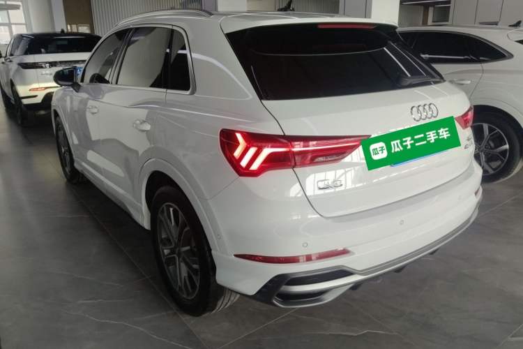 Used Audi Q3 2019 40 TFSI Fashion Dynamic Model
