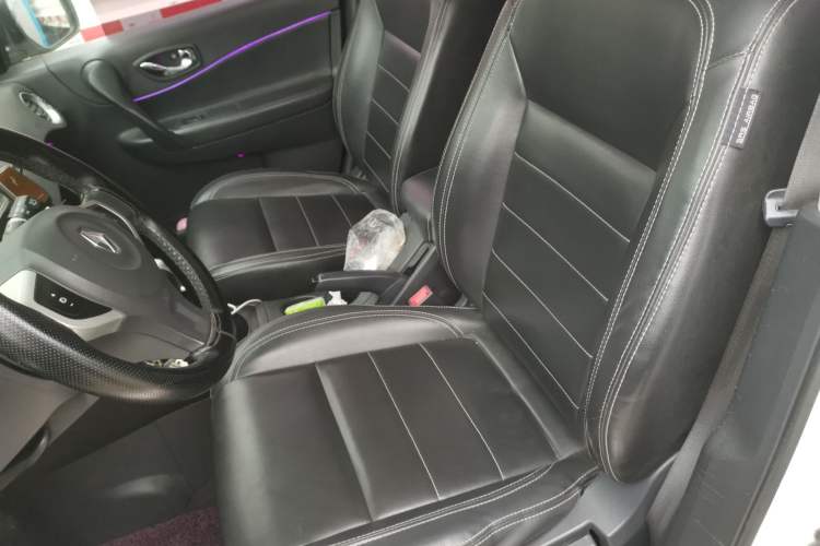 Used Renault Koleos 2014 Revised Version 2.0L Two-Wheel Drive Fashion Edition Left Front Seat