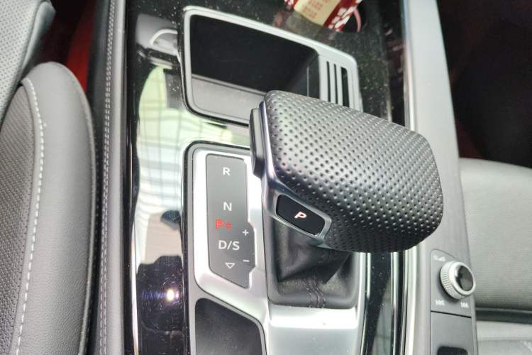 Used Audi A4L 2024 40 TFSI Luxury Dynamic Edition