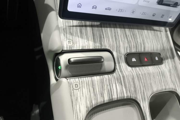 Used Nio ET7 2024 75 kWh Executive Signature Edition
