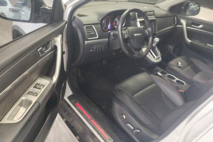 Used Haval H6 2015 Sport Edition 1.5T Automatic Two-Wheel Drive Luxury Model Driver Seat