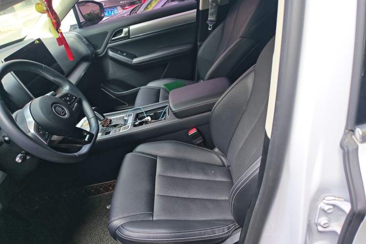 Used BYD Tang 2019 2.0T Automatic SmartConnect Luxury 7-Seater China VI Standard