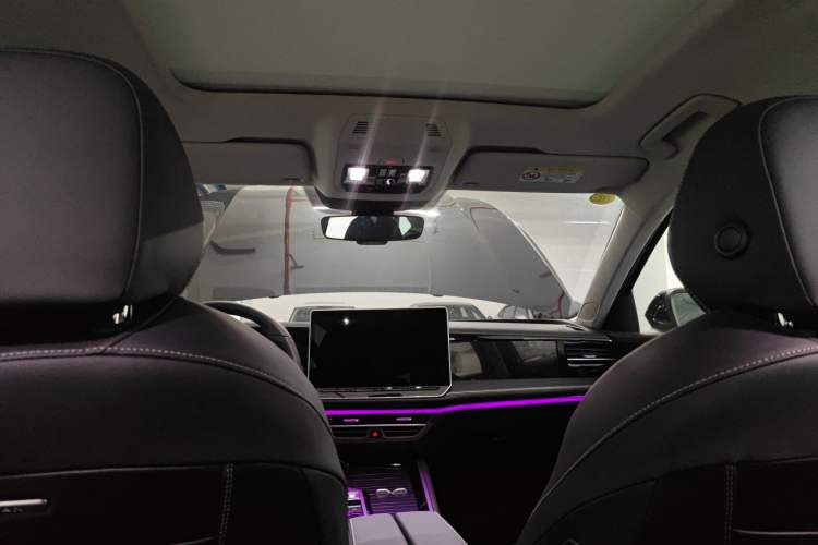 Used Volkswagen Magotan 2024 380TSI DSG Prestige Edition DaMai Package Headliner