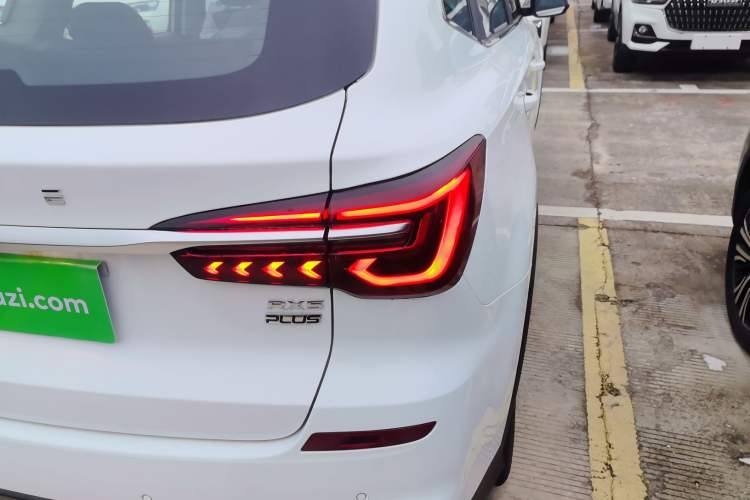 Used Roewe RX5 2025 PLUS 330TGI Automatic Trendsetting Smart Edition Exterior 6