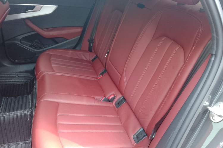 Used Audi A4L 2022 40 TFSI Luxury Dynamic Model