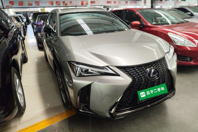 Used Lexus UX 2020 260h F SPORT Version Front Right 45 Deg