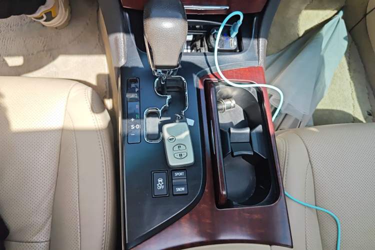 Used Toyota Crown 2010 2.5L Royal Leather Navigation Edition Gear Lever