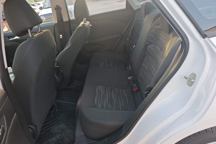 Used Chevrolet Monza 2023 1.5L Dual-Clutch Enjoyment Edition Left Rear Seat