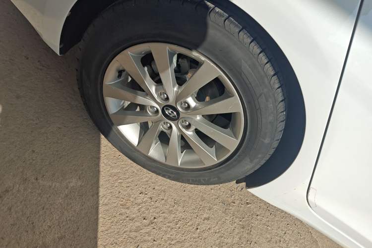 Used Hyundai Mistra 2014 1.8L Automatic Smart GLS