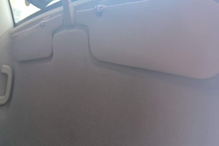 Used BYD F3 2012 Energy-Saving Model 1.5L Manual Comfort Version Headliner