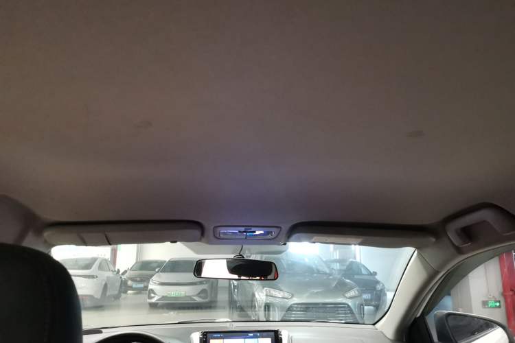 Used Toyota Vios 2017 1.5L CVT Innovation Edition Headliner