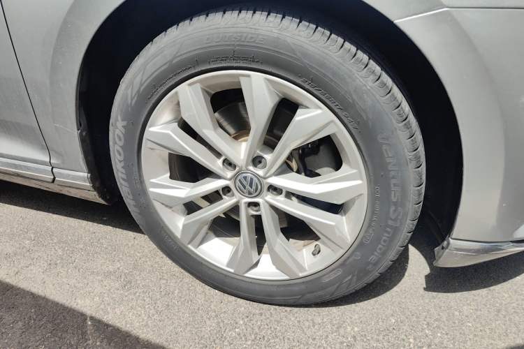 Used Volkswagen Magotan 2017 330TSI DSG Luxury Model