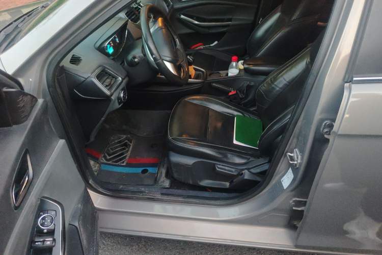 Used Ford Escort 2015 1.5L Manual Fashion Edition