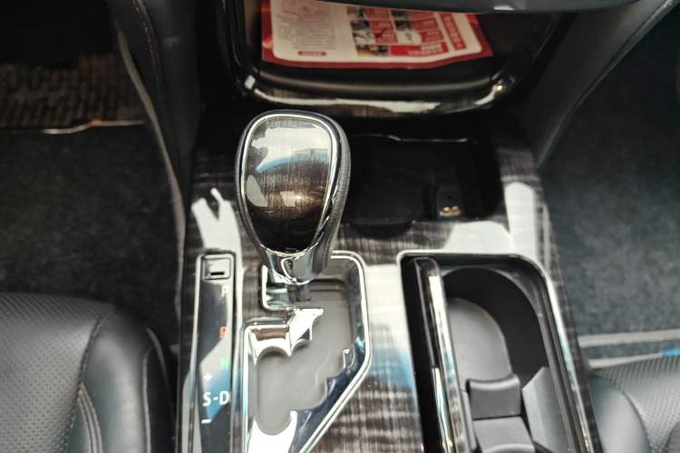 Used Toyota Crown 2015 2.0T Fashion Edition