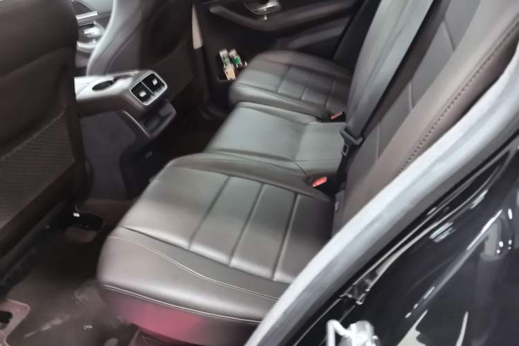 Used Mercedes-Benz GLE 2020 Restyled GLE 350 4MATIC Fashion Edition Left Rear Seat