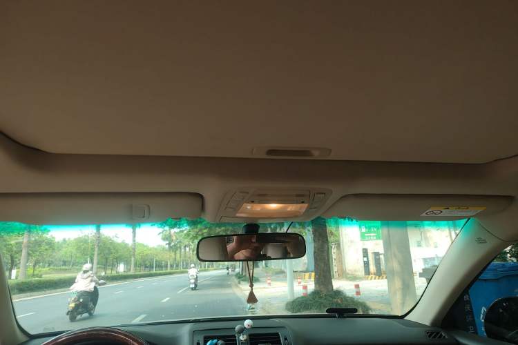 Used Toyota Crown 2012 2.5L Royal Leather Edition
