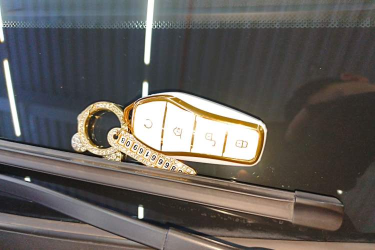 Used BYD Qin PLUS 2024 HONOR Edition DM-i 55KM Leading Model Interior 1