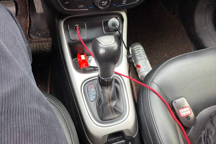 Used Jeep Compass 2017 200T Automatic Family Edition Gear Lever