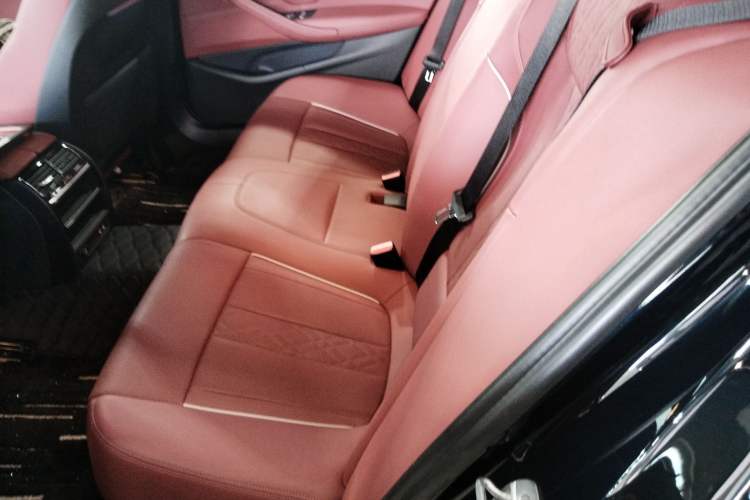 Used BMW 5 Series 2022 Restyled 530Li Leading Edition M Sport Package
