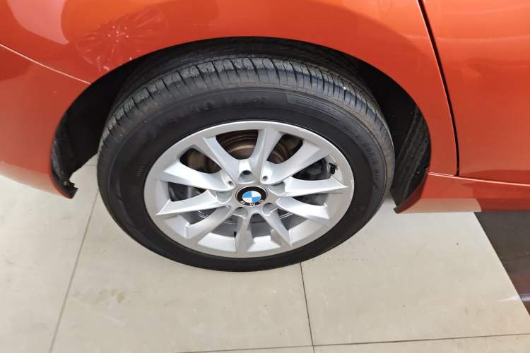 Used BMW 1 Series 2015 118i Urban Design Package Exterior 5