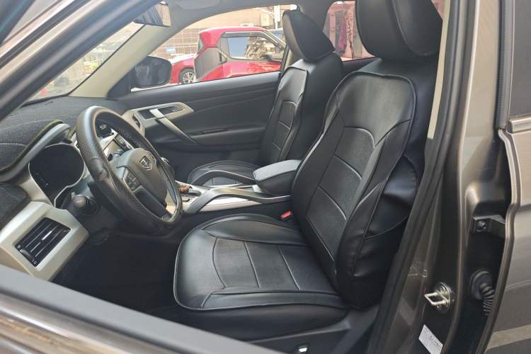 Used Geely Auto Emgrand X7 Sport 2018 1.8TD Automatic Two-Wheel Drive Smart Connect 4G Internet Edition
