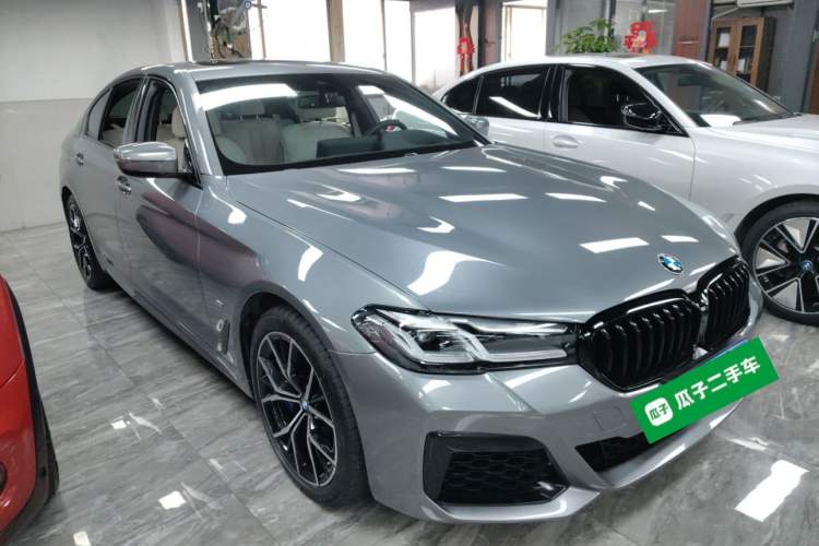 Used BMW 5 Series 2022 Second Facelift 540i Sport Line M Sport Package Exterior 1