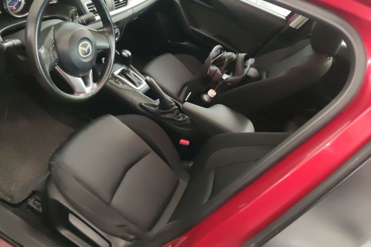 Used Mazda Mazda 3 Axela 2014 Sedan 1.5L Automatic Comfort Model